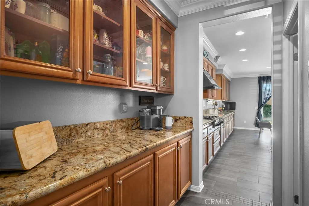 14175 Autumn Creek Court, Eastvale, California 92880 home-pic-24